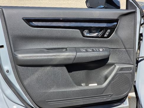Used 2025 Honda CR-V EX-L image 19