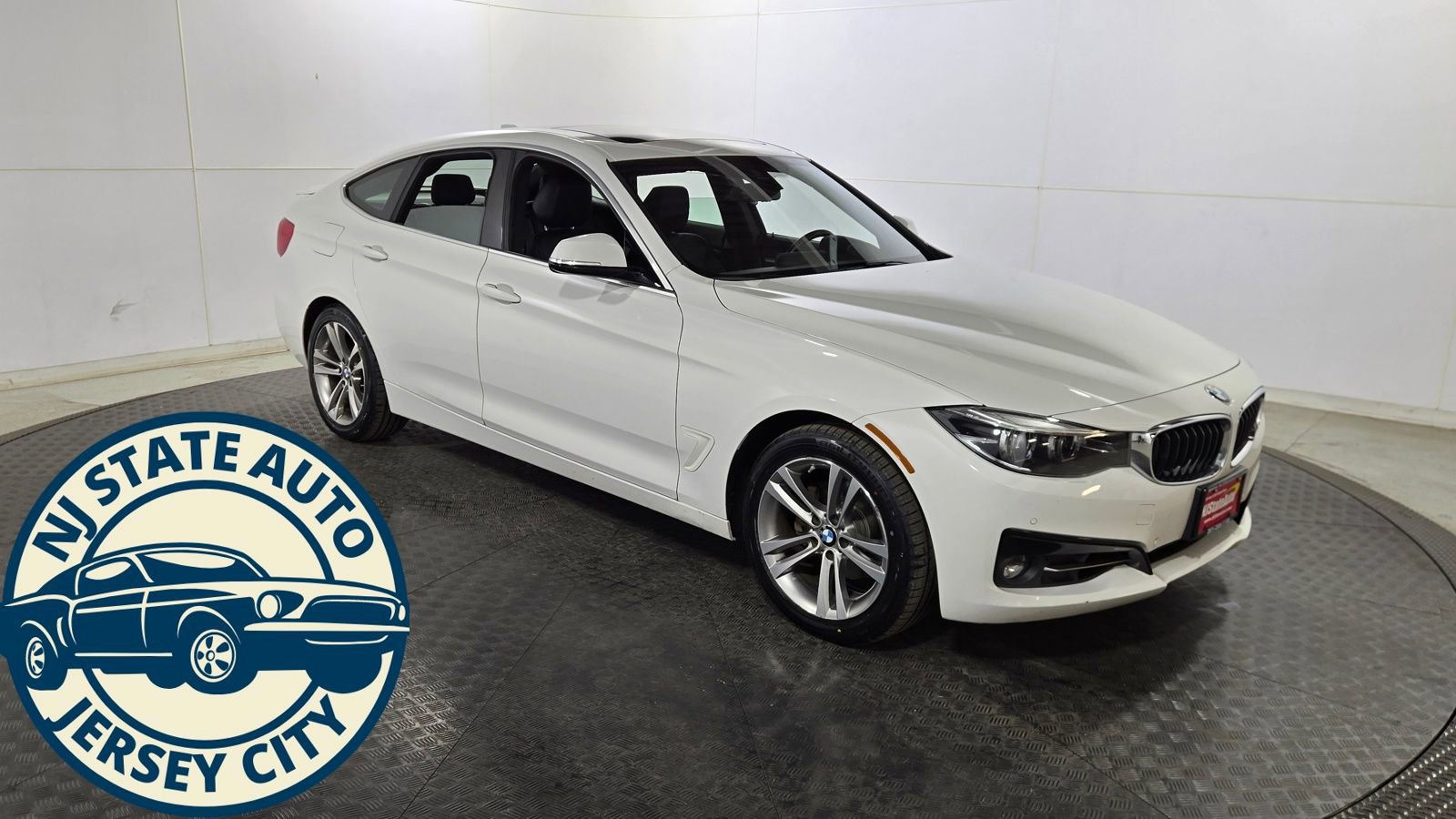Used 2019 BMW 330i Gran Turismo xDrive w/ Convenience Package AWD/4WD image 1
