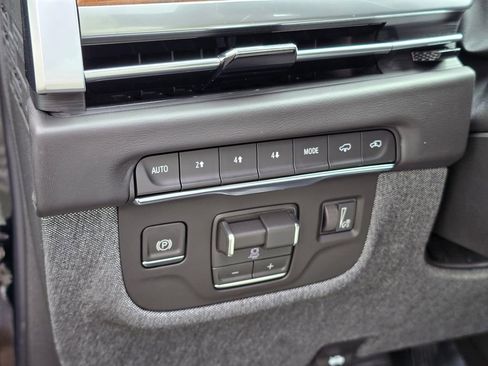 New 2026 Cadillac Escalade ESV Platinum Sport image 28