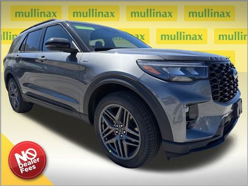 New 2026 Ford Explorer ST-Line image 1
