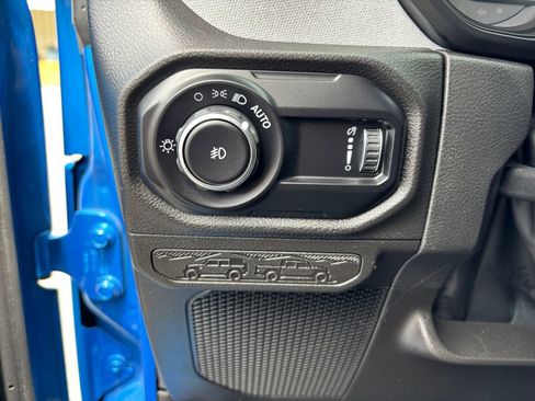 Certified 2025 Jeep Wrangler Unlimited Sport AWD/4WD image 31