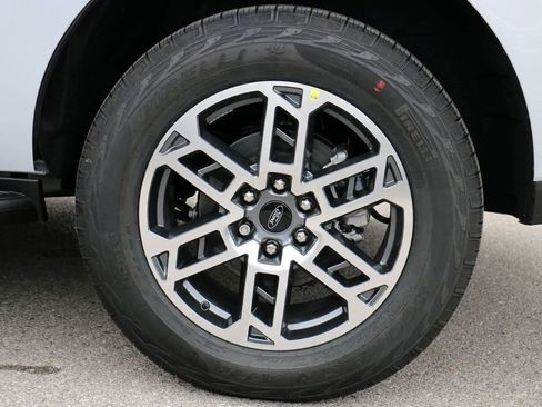 New 2026 Ford Expedition Active AWD/4WD image 9
