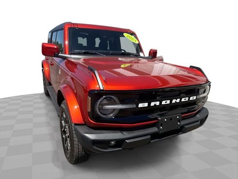 Used 2023 Ford Bronco Outer Banks AWD/4WD image 1