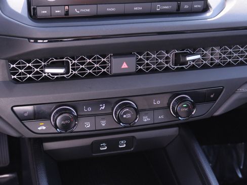 Certified 2025 Honda Accord SE image 20