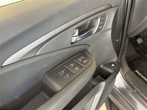 Used 2025 Honda Ridgeline RTL image 15
