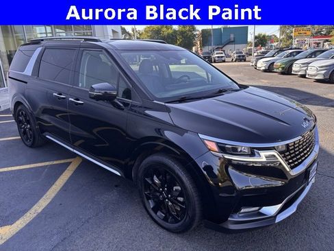 Used 2022 Kia Carnival SX Prestige image 12