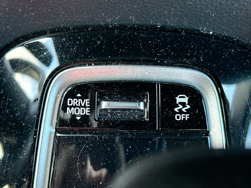 Used 2023 Toyota Corolla SE FWD image 33