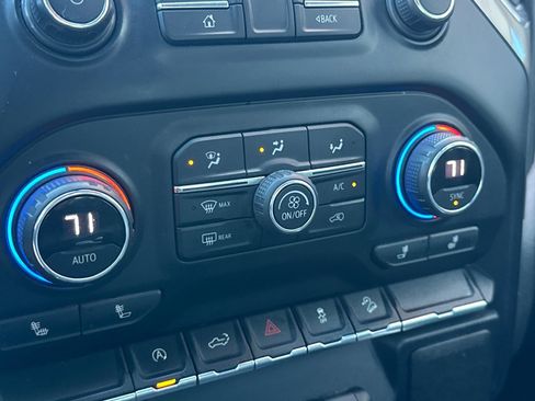 Used 2021 Chevrolet Silverado 1500 LT Trail Boss image 27