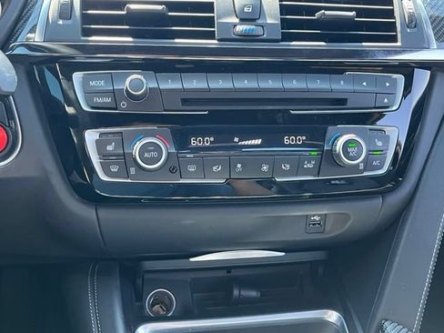 Used 2020 BMW M4 Coupe w/ Competition Package RWD image 22
