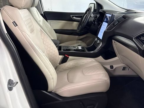 Used 2024 Ford Edge Titanium w/ Equipment Group 301A AWD/4WD image 17