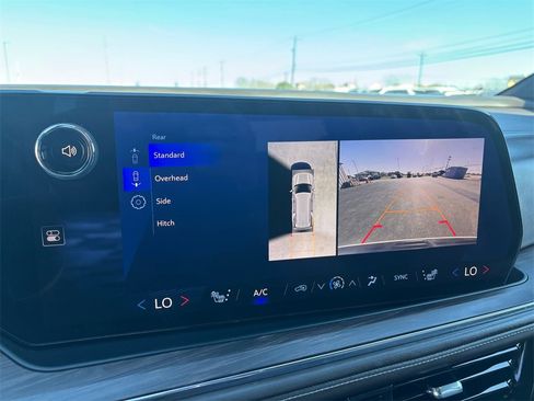 Certified 2025 Chevrolet Tahoe LT w/ Comfort Package image 20