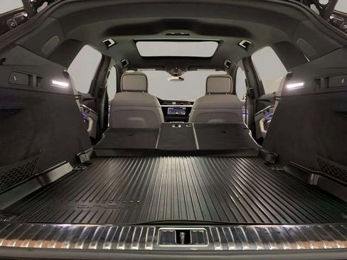 Used 2024 Audi Q8 e-tron Prestige w/ Prestige Package image 95