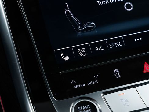 Used 2021 Audi Q8 Prestige w/ Prestige Package image 14