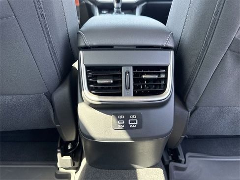 Used 2025 Subaru Legacy Premium image 22