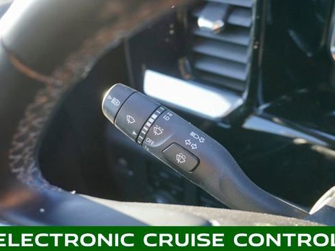 Used 2025 Chevrolet Silverado 1500 LT image 20