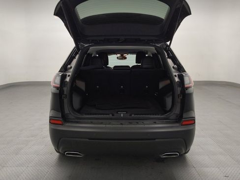 Used 2021 Jeep Cherokee Latitude Lux w/ Comfort/Convenience Group image 29