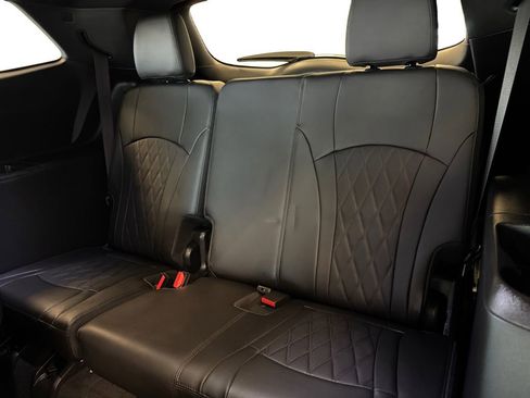 Used 2023 Buick Enclave Avenir w/ Trailering Package, 5000 lbs. image 16