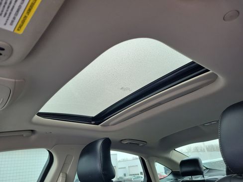 Used 2018 Ford Fusion Titanium image 32