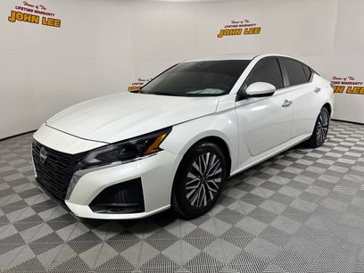 Used 2023 Nissan Altima 2.5 SV