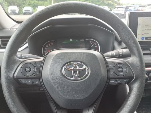 Used 2025 Toyota RAV4 XLE w/ Convenience Package FWD image 22
