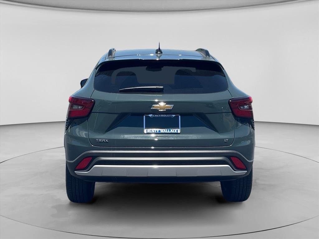 New 2026 Chevrolet Trax LT w/ Driver Confidence Package FWD image 6
