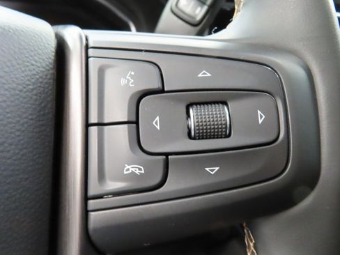 Used 2025 GMC Sierra 2500 AT4 w/ AT4 Premium Plus Package image 67