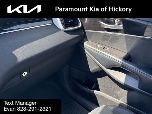 Used 2017 Kia Sorento FWD image 26