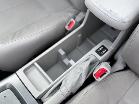 Used 2012 Subaru Forester 2.5X Limited image 18