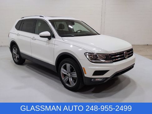 Used 2020 Volkswagen Tiguan SEL AWD/4WD image 1