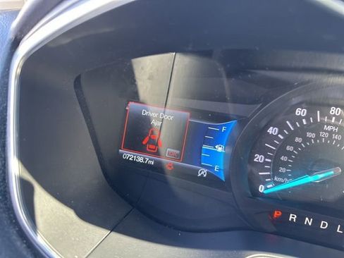 Used 2020 Ford Fusion SE image 17