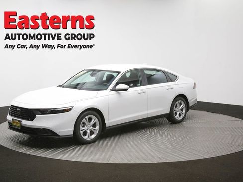 Used 2025 Honda Accord LX image 57