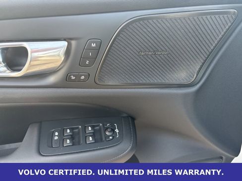 Used 2025 Volvo S60 B5 Plus image 15