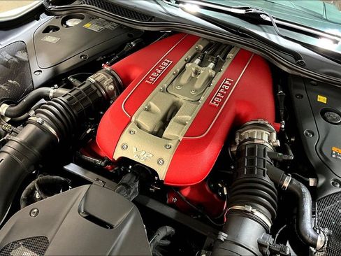 Used 2021 Ferrari 812 GTS RWD image 25