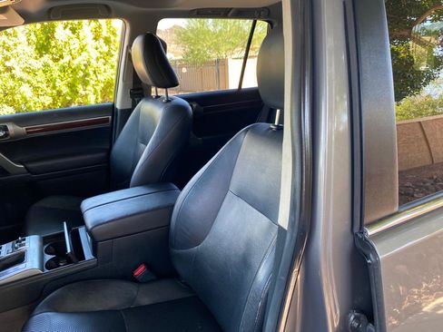 Used 2014 Lexus GX 460 Luxury AWD/4WD image 24