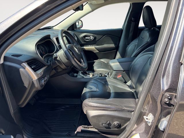 Used 2018 Jeep Cherokee Limited AWD/4WD image 11