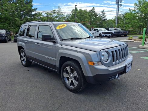 Used 2016 Jeep Patriot High Altitude AWD/4WD image 3