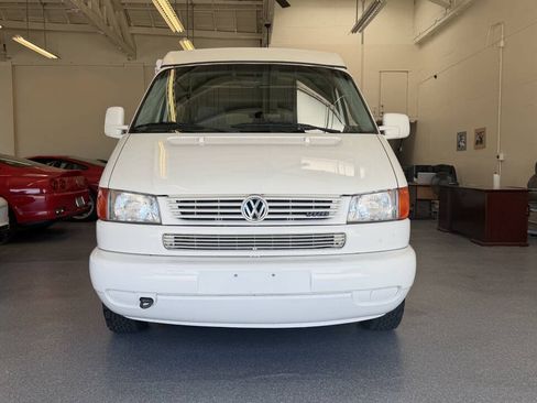 Used 1997 Volkswagen Eurovan Camper FWD image 2