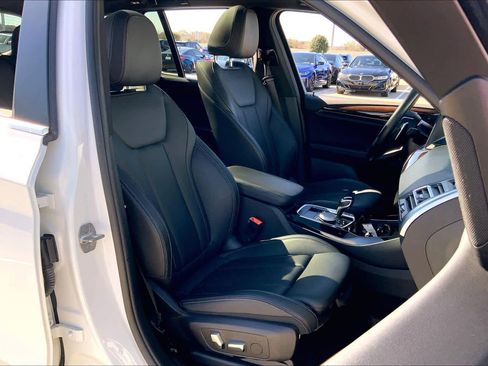 Used 2023 BMW X3 sDrive30i image 9