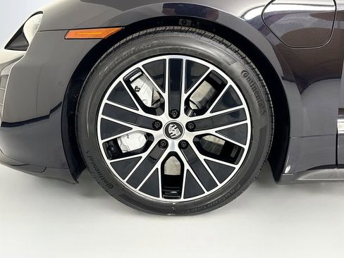 Used 2020 Porsche Taycan Turbo image 31