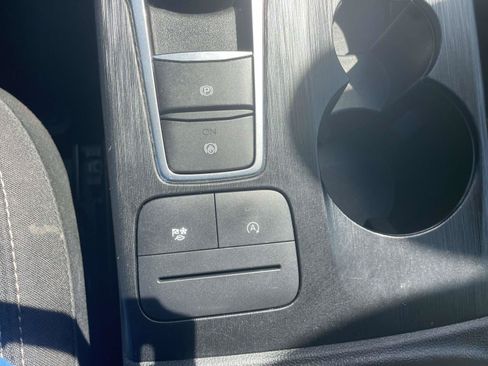 Certified 2025 Ford Escape Active FWD image 29