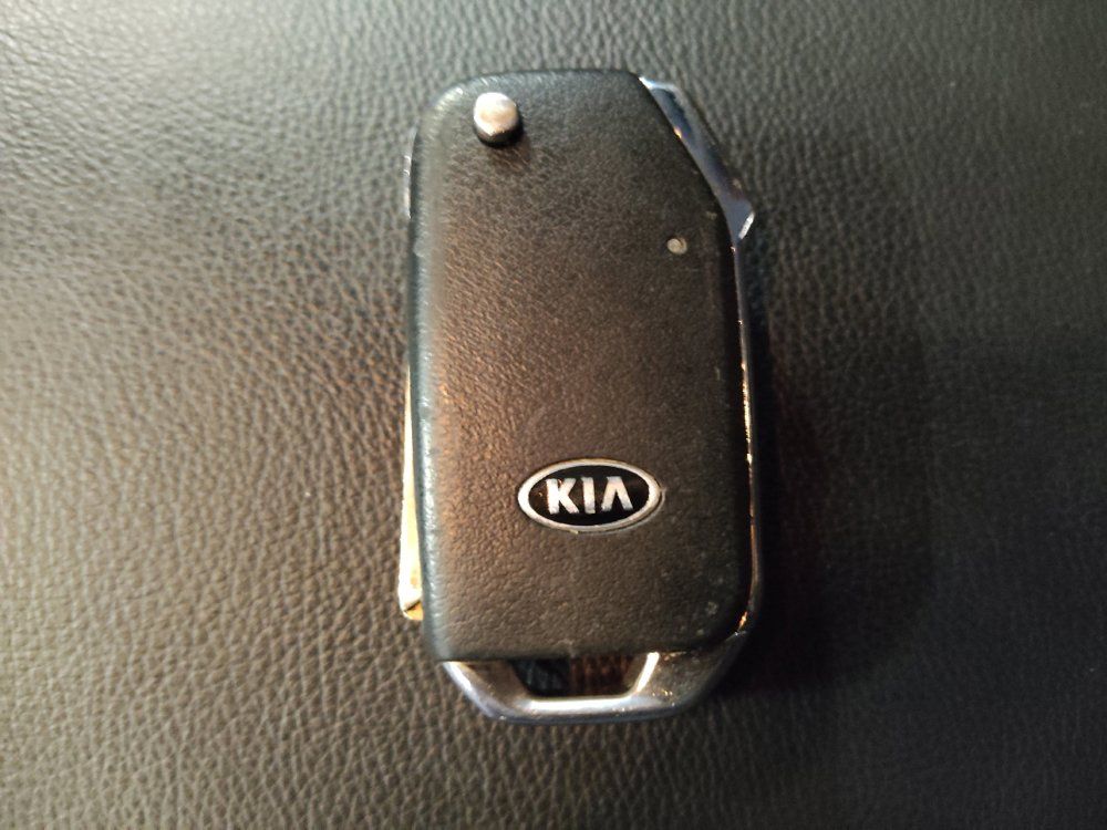 Used 2020 Kia Soul LX FWD image 32