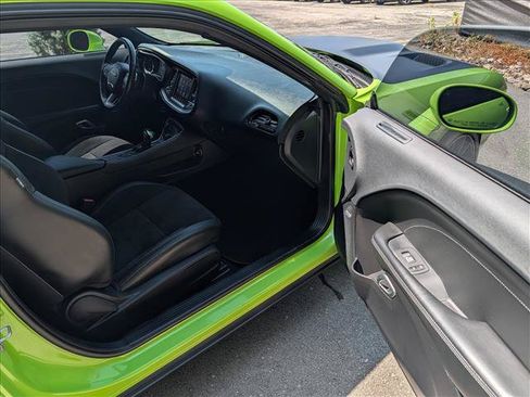 Used 2019 Dodge Challenger R/T Scat Pack w/ Plus Package RWD image 12
