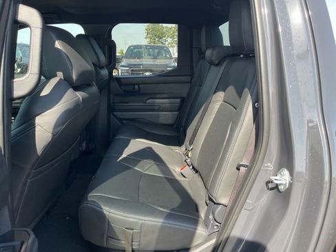 Used 2026 Toyota Tacoma SR5 AWD/4WD image 7