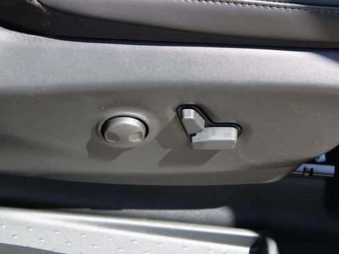 New 2027 Chrysler Pacifica Select w/ Family Tech Group FWD image 14