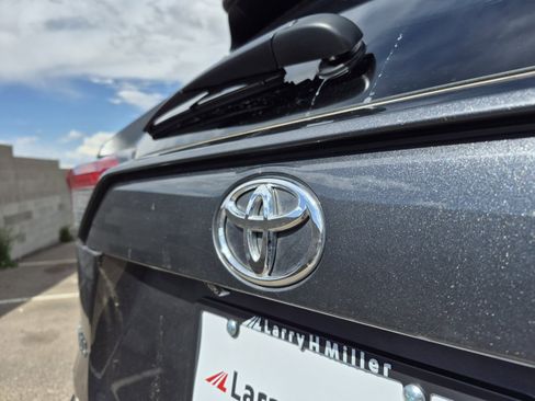Used 2025 Toyota RAV4 XLE image 22