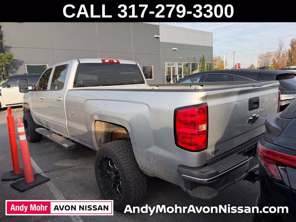 Used 2015 Chevrolet Silverado 2500 LT w/ LT Convenience Package AWD/4WD image 3