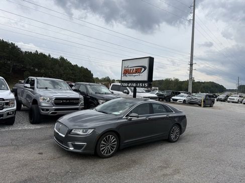 Used 2019 Lincoln MKZ Reserve image 1