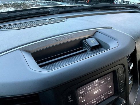 Used 2024 RAM 3500 Tradesman w/ Chrome Appearance Group image 24