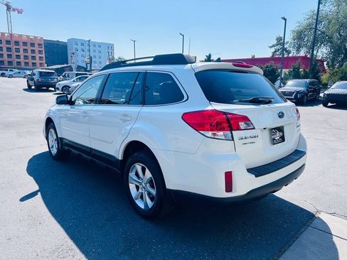 Used 2014 Subaru Outback 2.5i Limited AWD/4WD image 5