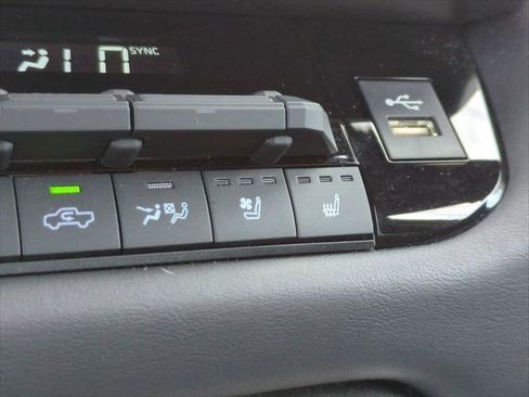 Certified 2026 Toyota Tundra Platinum AWD/4WD image 22